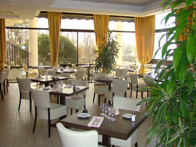 Brit Hotel du Lac, Saint-Paul-lès-Dax, France