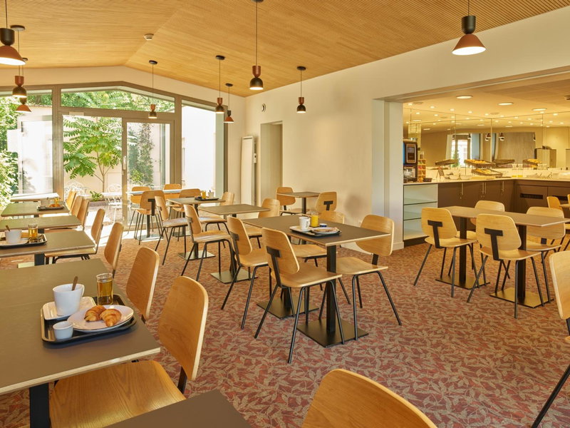Hôtel REVOTEL Nancy Centre Gare et Congrès, Nancy, France