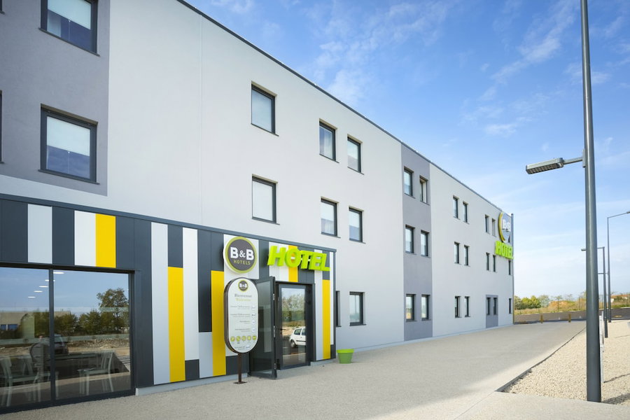 B&B HOTEL Niort Marais Poitevin Est, Niort, France