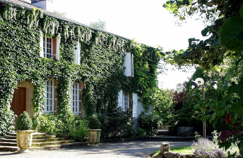 Chambres d'hôtes Le Prieuré, Aydoilles, France