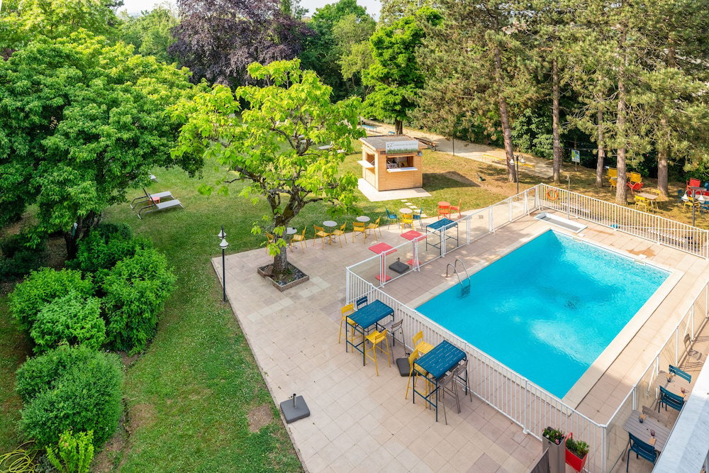 B&B HOTEL Lyon Nord, Франция