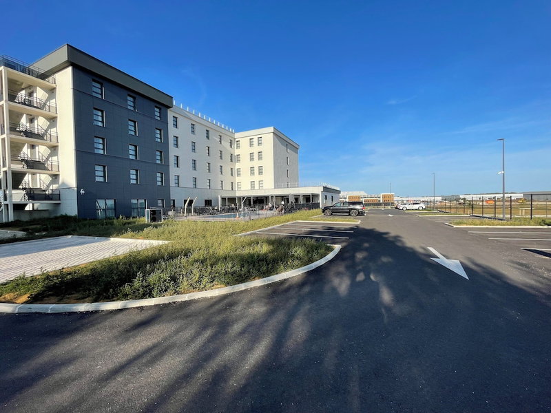 Holiday Inn Dijon Sud Longvic by IHG, Longvic, France