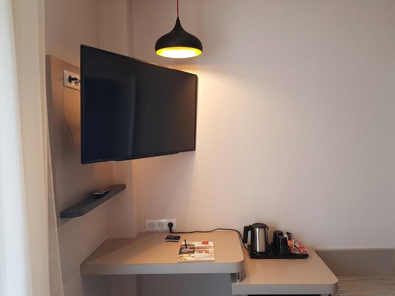 Brit Hotel de Grignan Vichy, Vichy, France