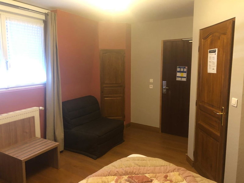 Logis Hôtel & Appartements Le Florence, Saint-Quentin, France