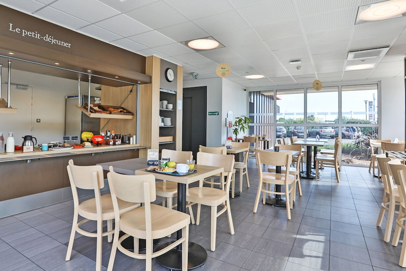 B&B HOTEL La Roche-sur-Yon, Mouilleron-le-Captif, France