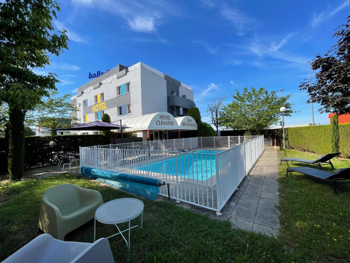 Hôtel Restaurant Kyriad Direct DIJON NORD - Zenith - Toison d'Or, France