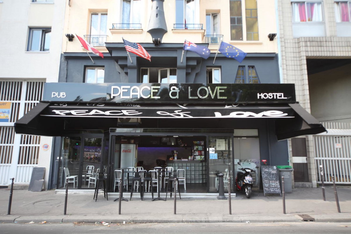 Peace & Love Hostel, France