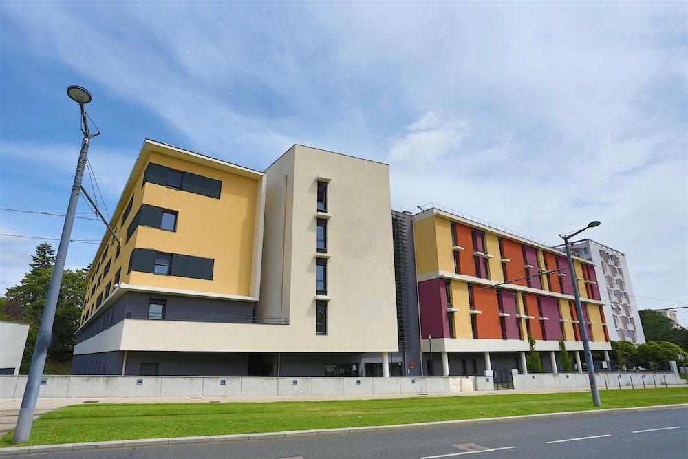 Hotel · Eastlodge Lyon Est Eurexpo, Saint-Priest