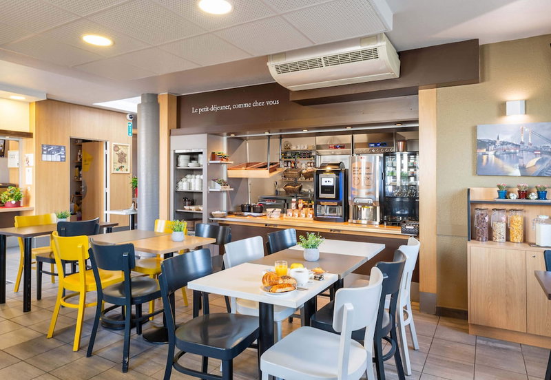 B&B HOTEL LYON St Bonnet Mi-Plaine, Saint-Bonnet-de-Mure, France