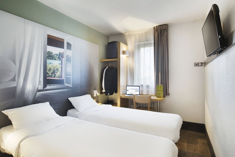 B&B HOTEL LYON St Bonnet Mi-Plaine, Saint-Bonnet-de-Mure, France