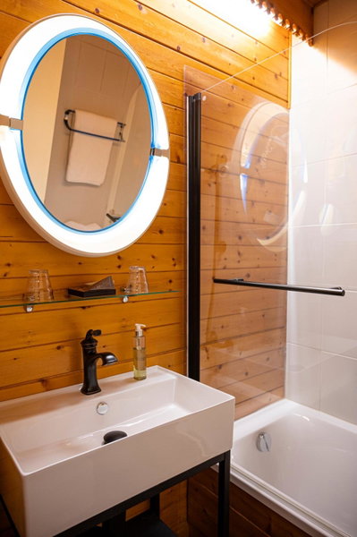 Hotel Du Parc - Manoir Du Baron Blanc, Faverges, France