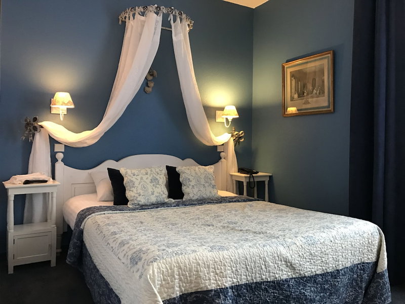Hotel Arvor, Dinan, France