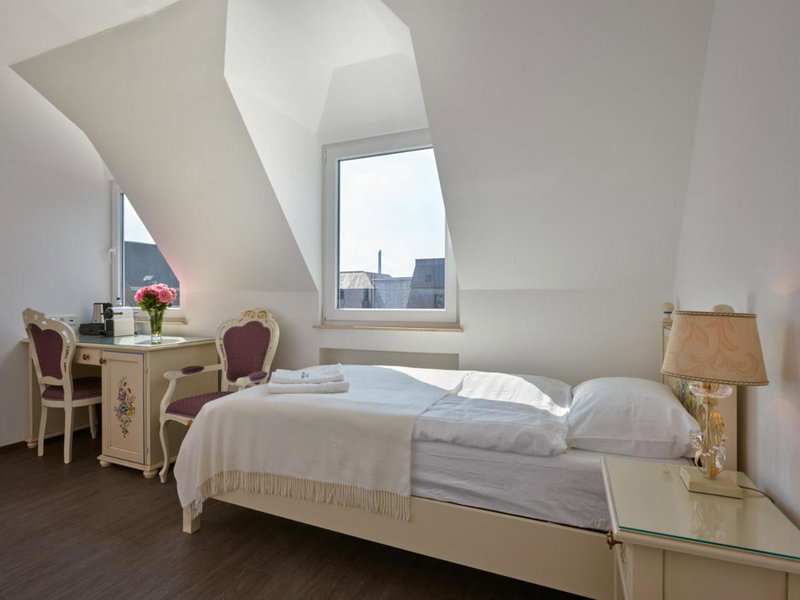 Apartment-Hotel am Rathaus, Düsseldorf, Germany