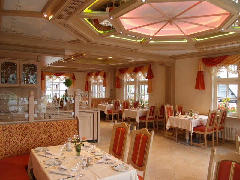 Hotel Zum weißen Stein, Kirchen, Germany