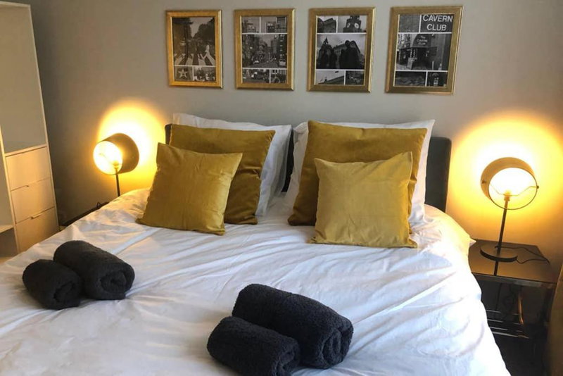 Liverpool · CHILLINGHOUSE # 8, ICE 3 Min. NETFLIX, Siegburg, Germany