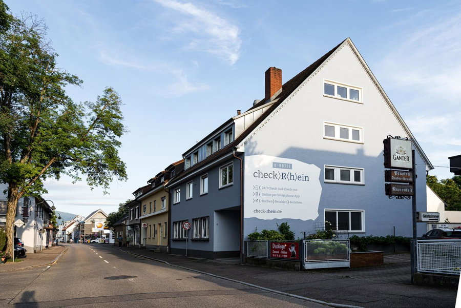 Hotel Check-Rhein - Self Check-in, Neuenburg am Rhein, Germany