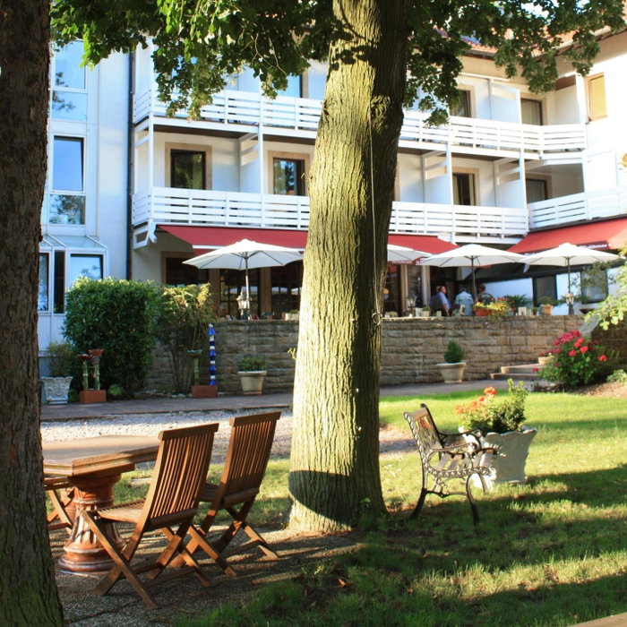 Hotel Restaurant Kurparkblick inkl Pfalzcard, Bad Bergzabern, Germany