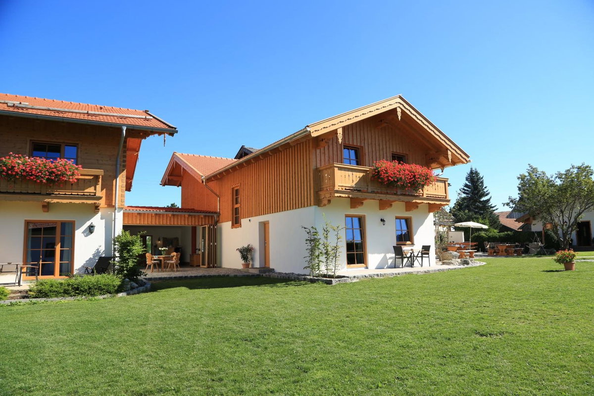 Hotel · Pension Schweizerhaus Garni, Weyarn