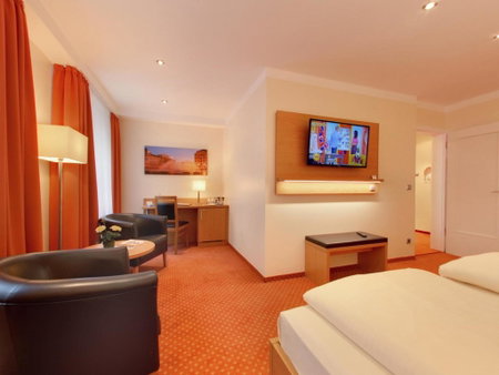 Hotel Kriemhild am Hirschgarten, Munich, Germany