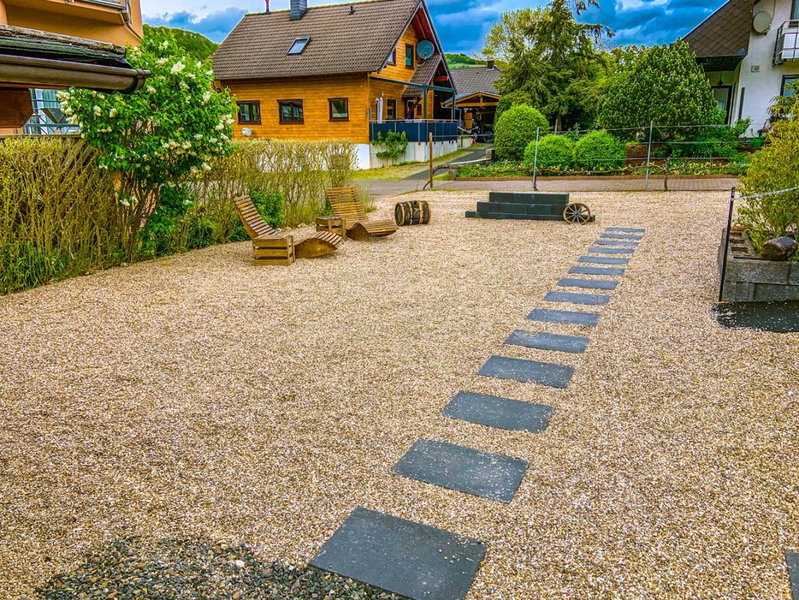 Moselhotel Weinhaus Simon `Sauna`Winzerstube`ELadesäule, Wintrich, Germany