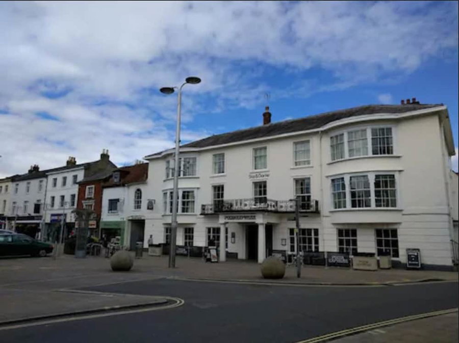 The Star and Garter, Andover, United Kingdom