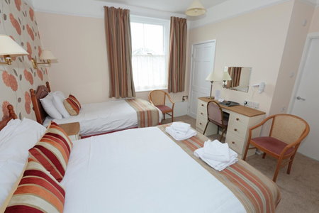 Lion Hotel & Studio Apartments, Criccieth, United Kingdom