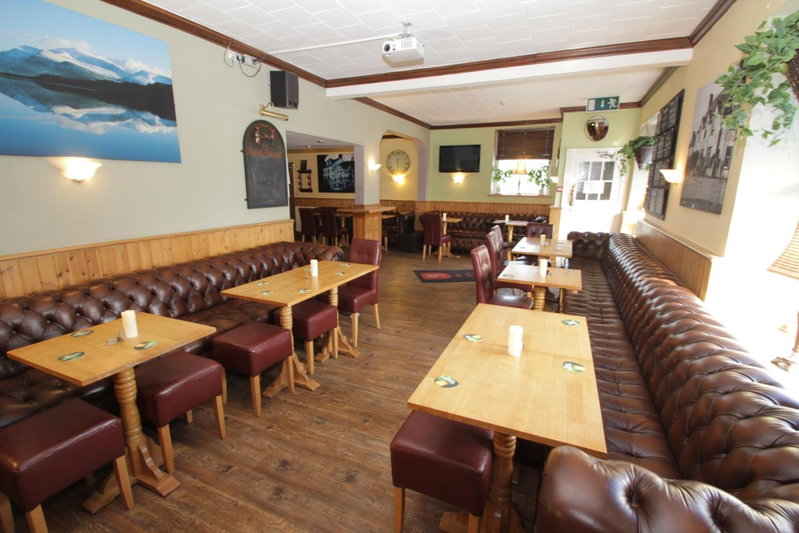 Lion Hotel & Studio Apartments, Criccieth, United Kingdom