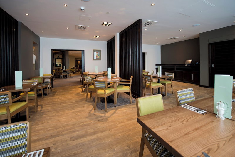 Premier Inn Heathrow Airport Terminal 4, Hounslow, United Kingdom