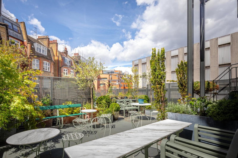 No. 30 Knightsbridge, London, United Kingdom