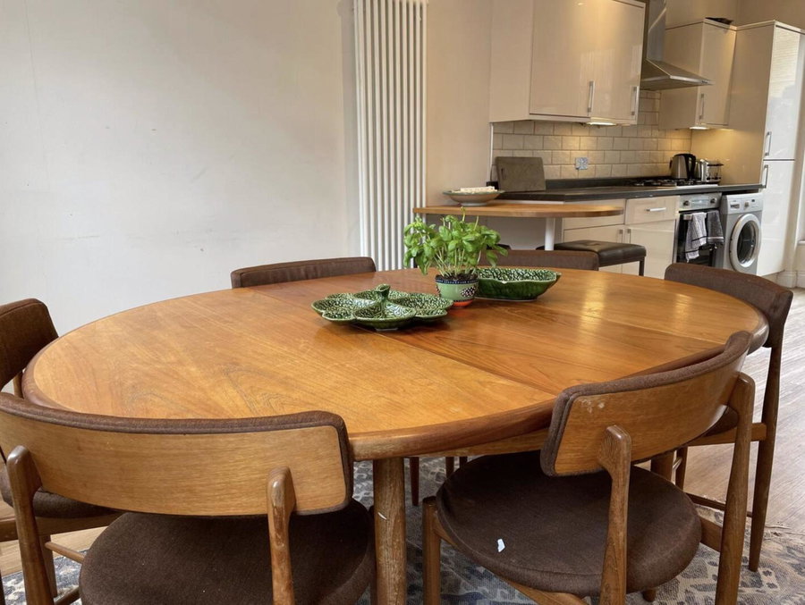 Central London Charming Camden Split Level Home, London, United Kingdom