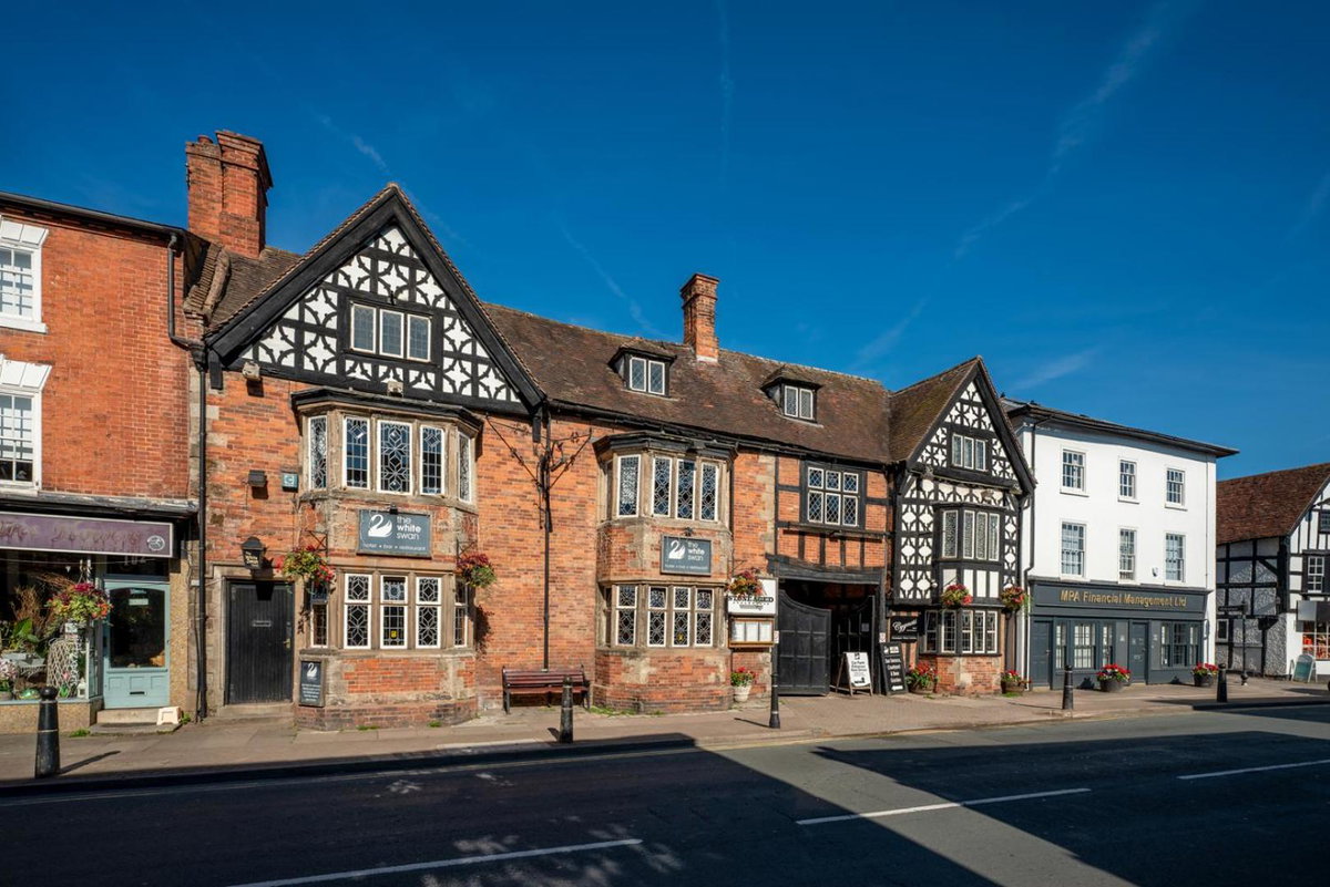 The White Swan Hotel Bar & Restaurant, United Kingdom
