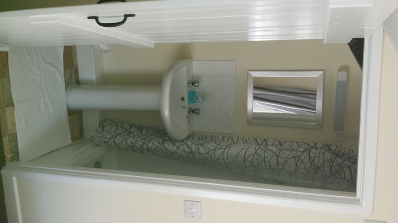 Hathway House Accommodation, Redhill, United Kingdom