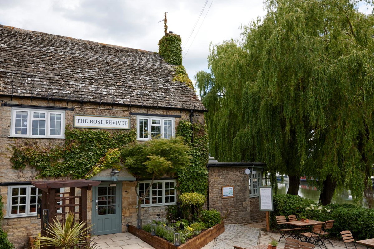 Rose Revived by Chef & Brewer Collection, United Kingdom