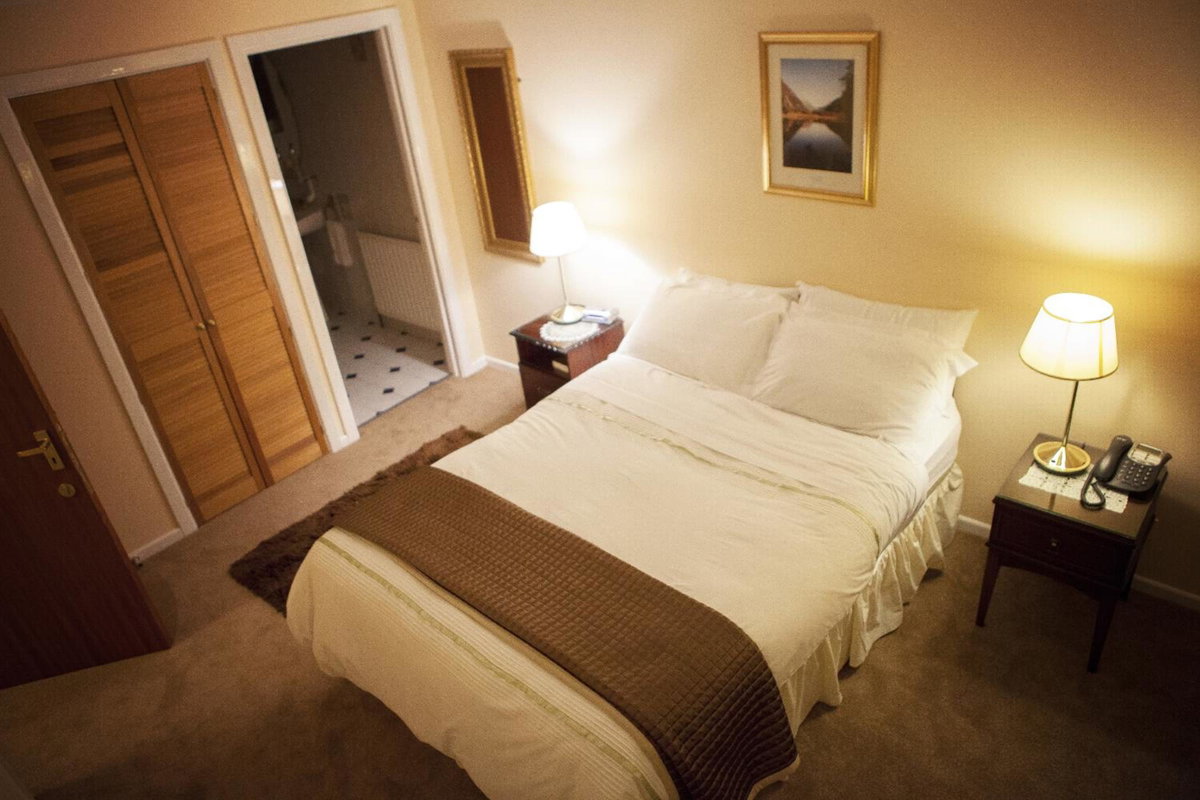The Derg Arms B&B, United Kingdom
