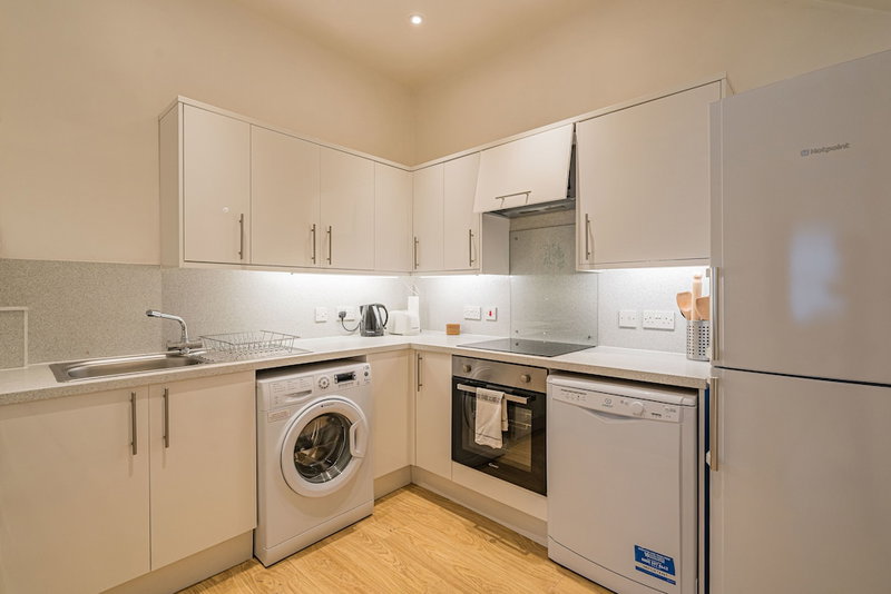 2 Bed Grassmarket Apartment, Edinburgh, United Kingdom