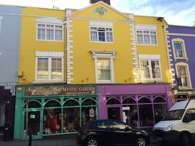 8 Owls B&B, Glastonbury, United Kingdom