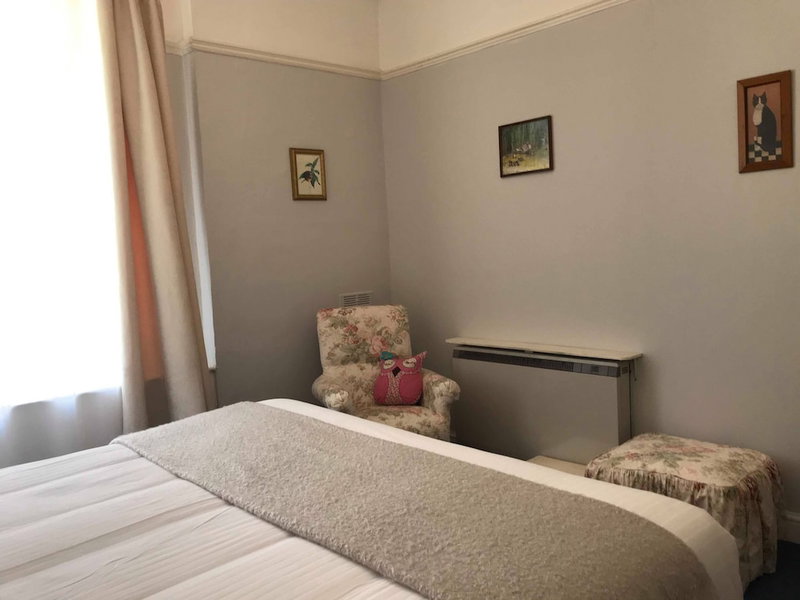 8 Owls B&B, Glastonbury, United Kingdom