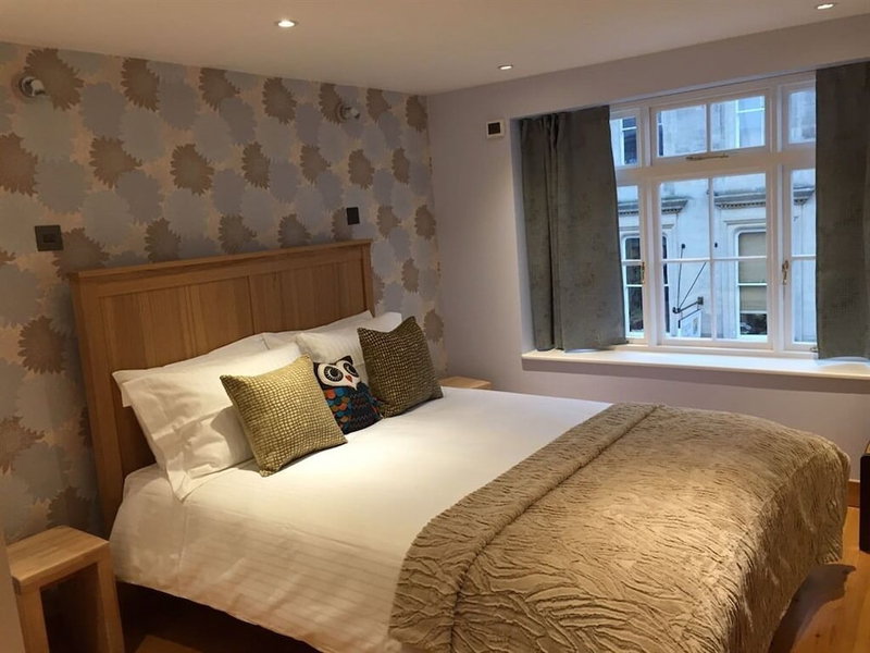 8 Owls B&B, Glastonbury, United Kingdom