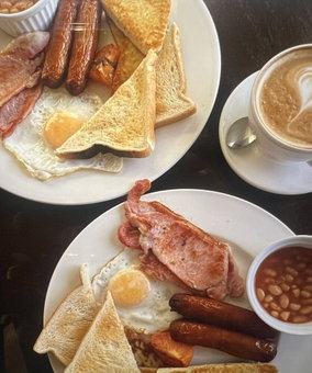 Dundrum Inn, Newcastle, United Kingdom