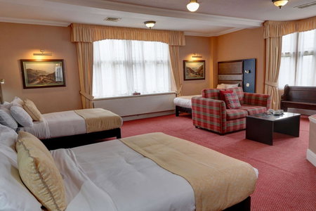 Rogerthorpe Manor Hotel, Pontefract, United Kingdom