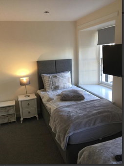Black Bull with Rooms-Upper, Cumbernauld, United Kingdom