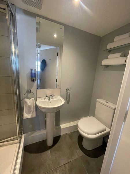 Black Bull with Rooms-Upper, Cumbernauld, United Kingdom