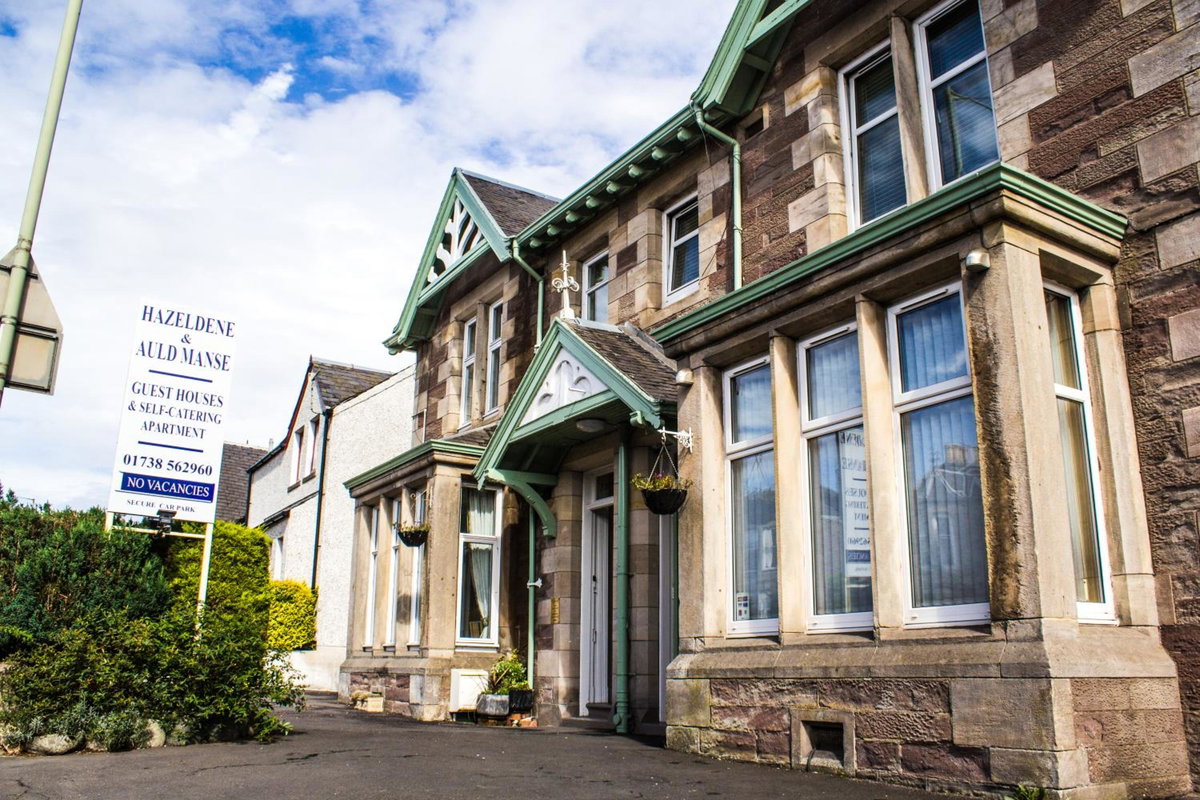 Hotel · Hazeldene Guest House, Perth