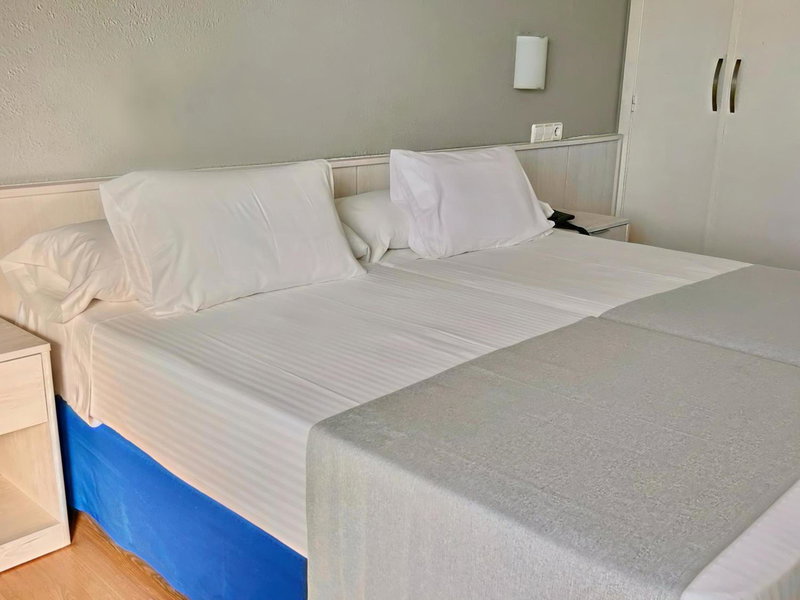 Hotel Neptuno, San Pedro del Pinatar, Spain