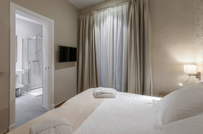 Suites Murillo Catedral, Seville, Spain