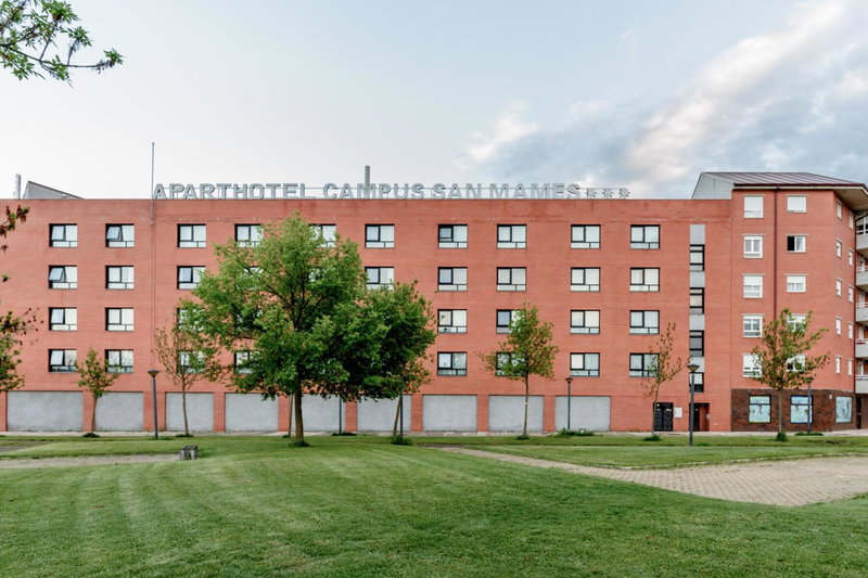 Aparthotel Exe Campus San Mamés, León, Spain