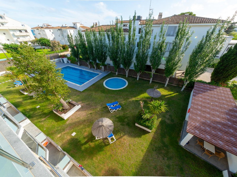 Apartamentos Sunway Apollo, Sitges, Spain
