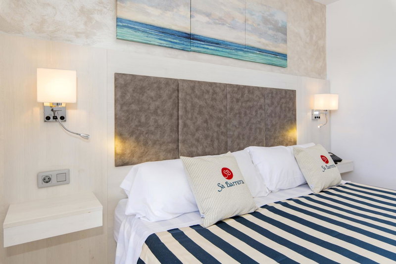 Hotel Sa Barrera - Adults Only, Cala'n Porter, Spain