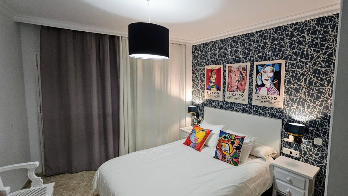 Hotel · Hostal Boutique Luna de Nerja OLIVE OIL FREE DEGUSTATION & SALE, Nerja