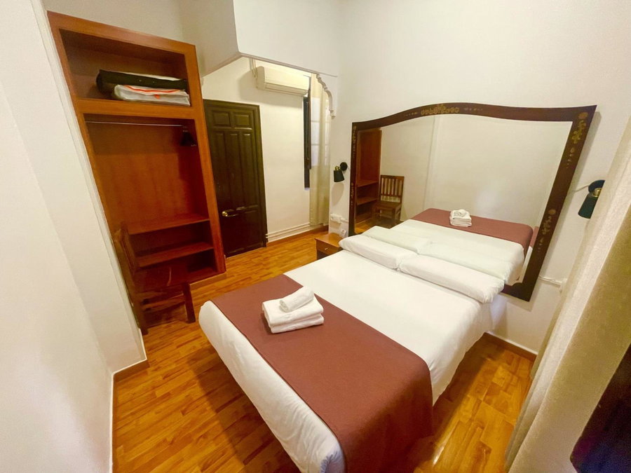 Arteaga Hostal & Baños Arabes Elvira, Granada, Spain